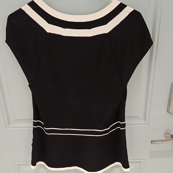 White House Black Market Black and White Tank Top - Picture 8 of 10